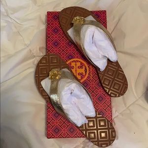 Tory Burch maybell metallic thong sandal